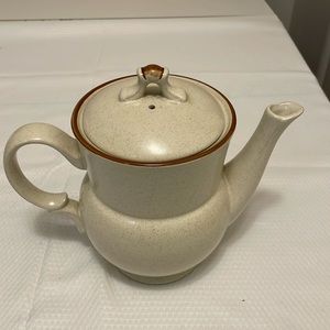 Heartside Summer Floral Expression 6 cups Teapot.